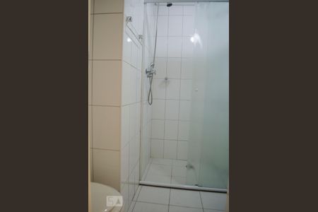 Apartamento à venda com 68m², 2 quartos e 1 vaga Apartamento à venda com 68m², 2 quartos e 1 vagaBanheiro