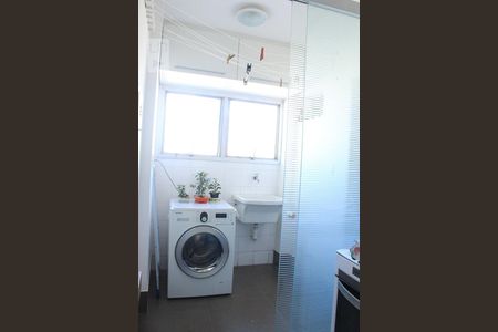 lavanderia/area de serviço de apartamento para alugar com 2 quartos, 59m² em Jardim Paulista, São Paulo