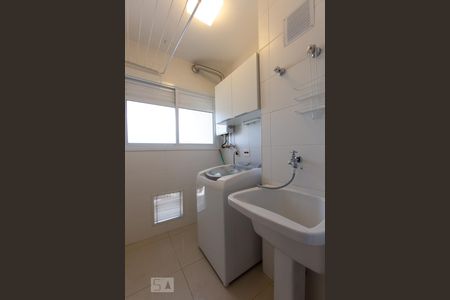 Apartamento para alugar com 76m², 2 quartos e 1 vagaÁrea de serviço