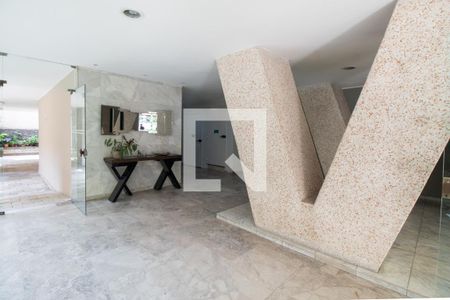 Apartamento para alugar com 80m², 2 quartos e sem vagaHall social
