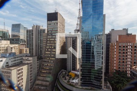 Vista de apartamento para alugar com 2 quartos, 80m² em Cerqueira César, São Paulo