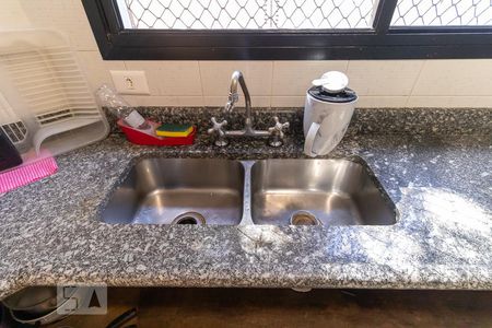 Apartamento à venda com 273m², 4 quartos e 3 vagas Apartamento à venda com 273m², 4 quartos e 3 vagasCozinha