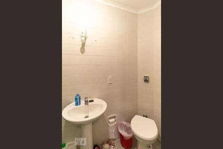 Apartamento à venda com 273m², 4 quartos e 3 vagas Apartamento à venda com 273m², 4 quartos e 3 vagasBanheiro de serviço