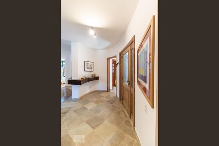 Hall de entrada de apartamento à venda com 4 quartos, 273m² em Vila Madalena, São Paulo