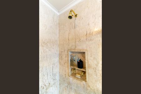 Apartamento à venda com 273m², 4 quartos e 3 vagas Apartamento à venda com 273m², 4 quartos e 3 vagasBanheiro da suíte máster