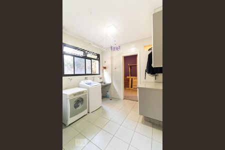 Apartamento à venda com 273m², 4 quartos e 3 vagas Apartamento à venda com 273m², 4 quartos e 3 vagasÁrea de serviço