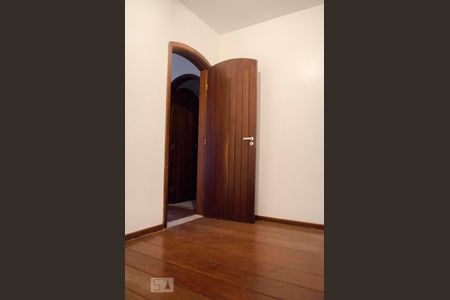 Apartamento à venda com 120m², 2 quartos e 1 vagaDispensa