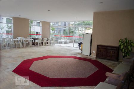 Apartamento à venda com 120m², 2 quartos e 1 vagaSalão de festas