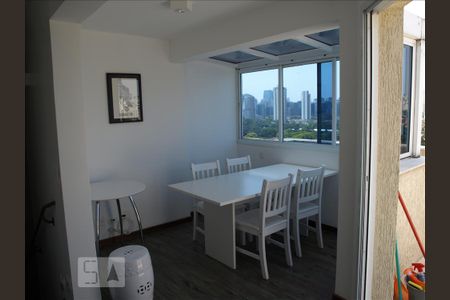 Apartamento à venda com 2 quartos, 130m² em Brooklin Paulista, São Paulo