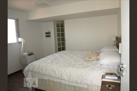 Apartamento à venda com 2 quartos, 130m² em Brooklin Paulista, São Paulo