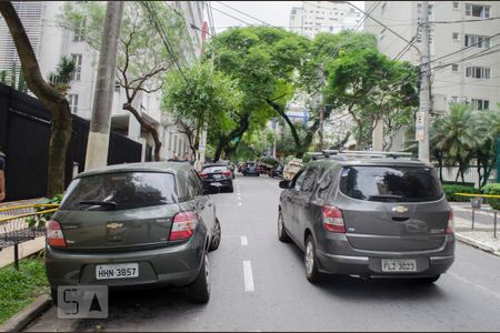 Apartamento para alugar com 90m², 3 quartos e 1 vagaRua