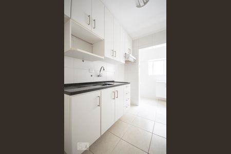 Cozinha de apartamento à venda com 3 quartos, 71m² em Liberdade, São Paulo