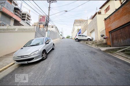 Apartamento para alugar com 85m², 3 quartos e 2 vagasRua