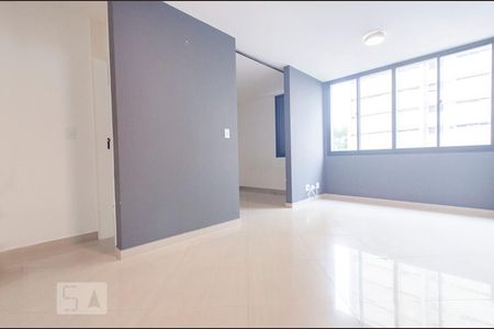 Sala de apartamento à venda com 1 quarto, 43m² em Vila Madalena, São Paulo