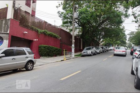 Rua de apartamento à venda com 1 quarto, 43m² em Vila Madalena, São Paulo