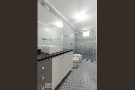 Banheiro de apartamento para alugar com 3 quartos, 109m² em Pinheiros, São Paulo