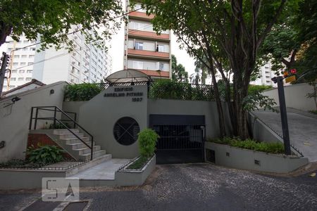 Apartamento à venda com 64m², 1 quarto e 1 vagaPortaria