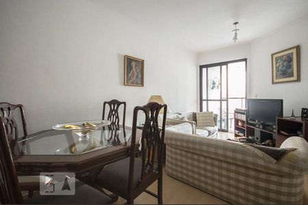 Sala de apartamento para alugar com 2 quartos, 60m² em Indianópolis, São Paulo