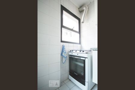 Cozinha de apartamento para alugar com 2 quartos, 60m² em Indianópolis, São Paulo