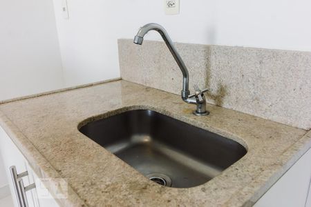 Cozinha Pia de apartamento à venda com 1 quarto, 47m² em Parque Industrial Tomas Edson, São Paulo