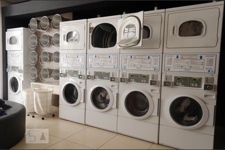 Apartamento para alugar com 67m², 2 quartos e 1 vaga Apartamento para alugar com 67m², 2 quartos e 1 vagaLavanderia