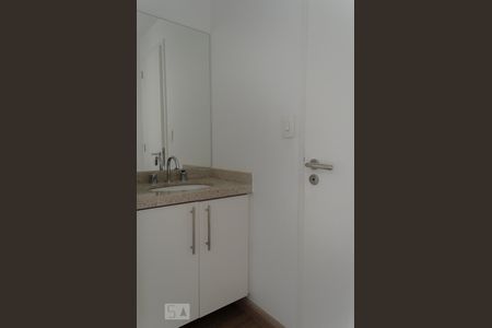 Apartamento para alugar com 67m², 2 quartos e 1 vaga Apartamento para alugar com 67m², 2 quartos e 1 vagaBanheiro