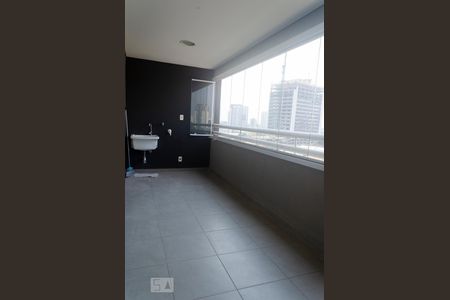 Apartamento para alugar com 67m², 2 quartos e 1 vaga Apartamento para alugar com 67m², 2 quartos e 1 vagaVaranda