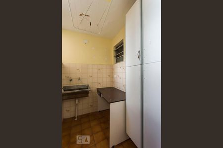 Apartamento para alugar com 92m², 2 quartos e sem vaga Apartamento para alugar com 92m², 2 quartos e sem vagaArea de serviço
