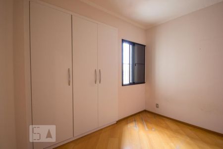 Apartamento à venda com 92m², 3 quartos e 1 vaga Apartamento à venda com 92m², 3 quartos e 1 vagaQuarto 1 com armários