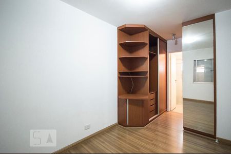 Suíte de apartamento à venda com 2 quartos, 70m² em Vila Nova Conceição, São Paulo
