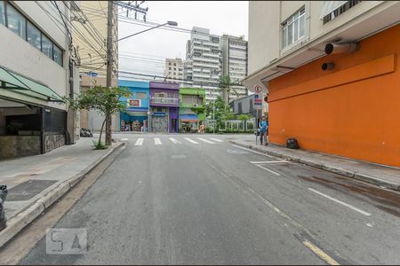 Rua de apartamento à venda com 1 quarto, 48m² em Pinheiros, São Paulo