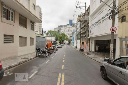 Apartamento à venda com 48m², 1 quarto e sem vagaRua