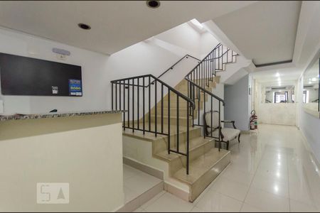 Hall de entrada de apartamento à venda com 1 quarto, 48m² em Pinheiros, São Paulo