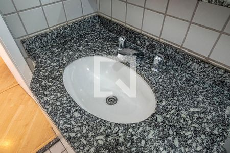 Apartamento para alugar com 60m², 2 quartos e 1 vagaSuíte - Banheiro
