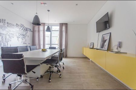 Apartamento à venda com 62m², 2 quartos e 1 vagaSala de reunião