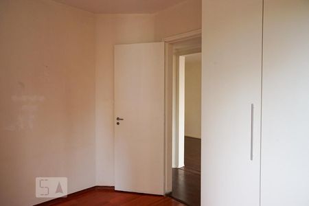 Apartamento à venda com 77m², 2 quartos e 2 vagasQuarto 2