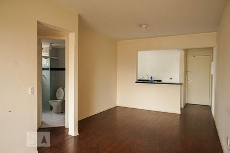 Apartamento à venda com 77m², 2 quartos e 2 vagasSala