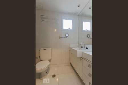 Apartamento à venda com 104m², 2 quartos e 2 vagasW.C Suite