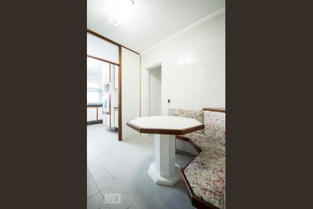 Apartamento para alugar com 180m², 3 quartos e 4 vagasCopa/cozinha