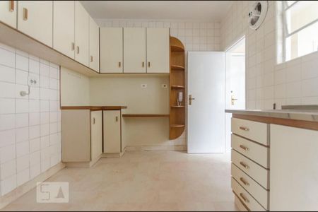 Apartamento à venda com 125m², 2 quartos e 1 vagaCozinha