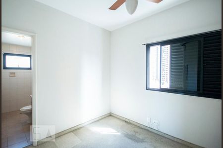 Apartamento à venda com 179m², 4 quartos e 2 vagas Apartamento à venda com 179m², 4 quartos e 2 vagasSuíte 02