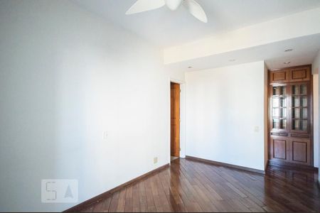 Apartamento à venda com 179m², 4 quartos e 2 vagas Apartamento à venda com 179m², 4 quartos e 2 vagasQuarto 01