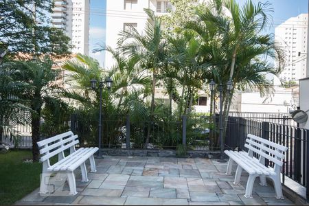 Apartamento à venda com 179m², 4 quartos e 2 vagas Apartamento à venda com 179m², 4 quartos e 2 vagasÁrea Externa