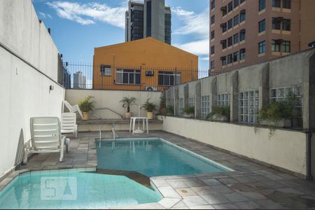 Apartamento à venda com 179m², 4 quartos e 2 vagas Apartamento à venda com 179m², 4 quartos e 2 vagasPiscina