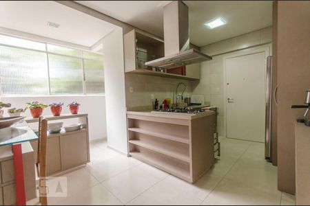 Apartamento para alugar com 135m², 2 quartos e 1 vagaCozinha