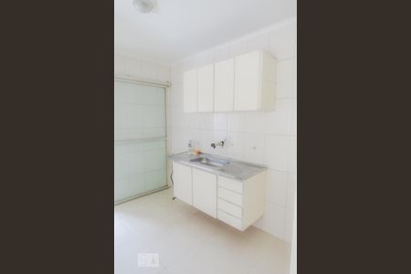 Cozinha  de apartamento para alugar com 2 quartos, 70m² em Vila Olímpia, São Paulo