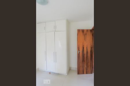 Quarto 2 de apartamento para alugar com 2 quartos, 70m² em Vila Olímpia, São Paulo