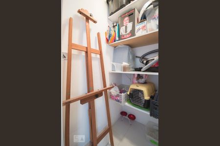Apartamento à venda com 79m², 3 quartos e 1 vaga Apartamento à venda com 79m², 3 quartos e 1 vagaQuarto Serviço