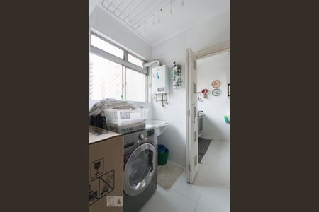 Apartamento à venda com 79m², 3 quartos e 1 vaga Apartamento à venda com 79m², 3 quartos e 1 vagaÁrea Serviço