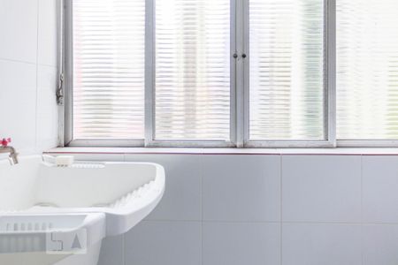 Área de Serviço de apartamento para alugar com 2 quartos, 65m² em Vila Clementino, São Paulo